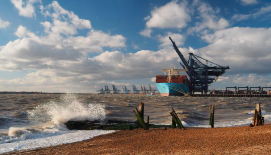 8-day strike at the Port of Felixstowe フェリックストウ港での8日間のストライキ